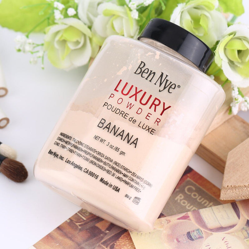 Trendy Products Luxury Banana Powder Bottle Face Makeup Powders Facial Contour Brighten Setting Powder Cosmetic Foundation